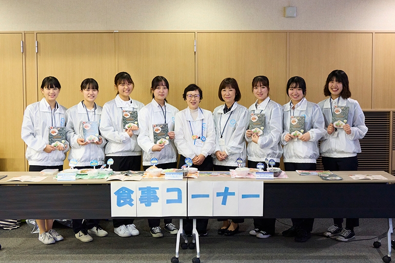 健康栄養学科 榎ゼミ×名古屋⼤学医学部附属病院 「世界糖尿病デー」500kcalメニュー考案