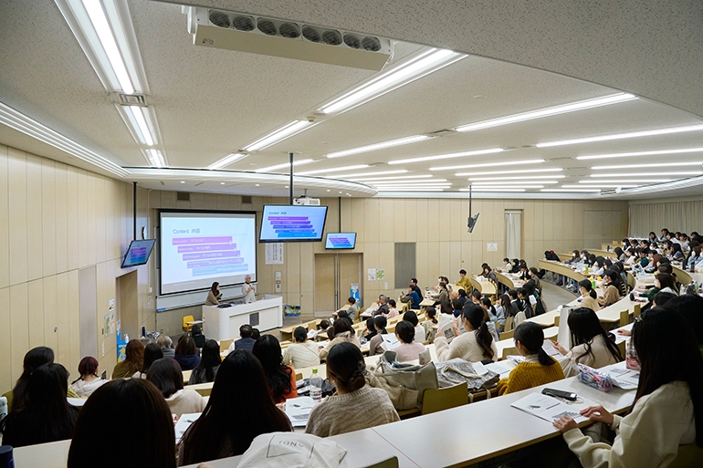 福祉貢献学部学術講演会「これからの子どもとは-社会における子どもの役割-」