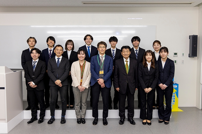 ビジネス学部 大塚ゼミ×ナカモ株式会社様　産学連携最終報告会