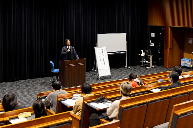 2025年度学芸員課程講演会「学芸員として伝えたいこと」