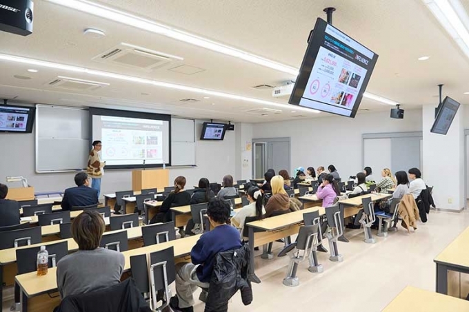 ビジネス学部講演会「ビジネスの視点から見るTGC」