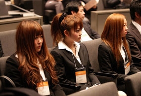 ゼミでの学びを形にして「学生ビジネスアイデア」に挑戦し、3名が栄えある賞に輝きました。