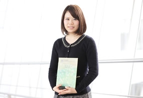 自分の手でつくり上げた照明器具が、学外のコンペティションで、優秀賞に輝きました。